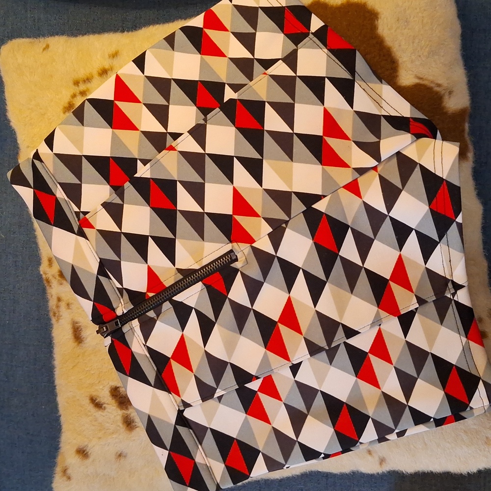 Geometric shorts - Picture 4 of 7